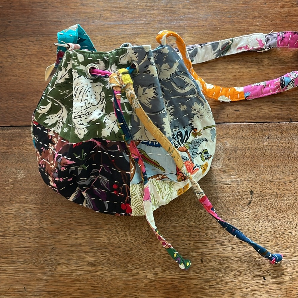 Bohemian Crossbody Bucket Bag - Picture 6 of 10
